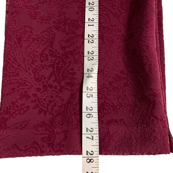 Chico's Pants NWT Size 3.5 (18) Luxe Flocked Ponte Pull-On Deep Chianti Pattern - Picture 7 of 7